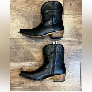 Roper women’s Leather Western Boots